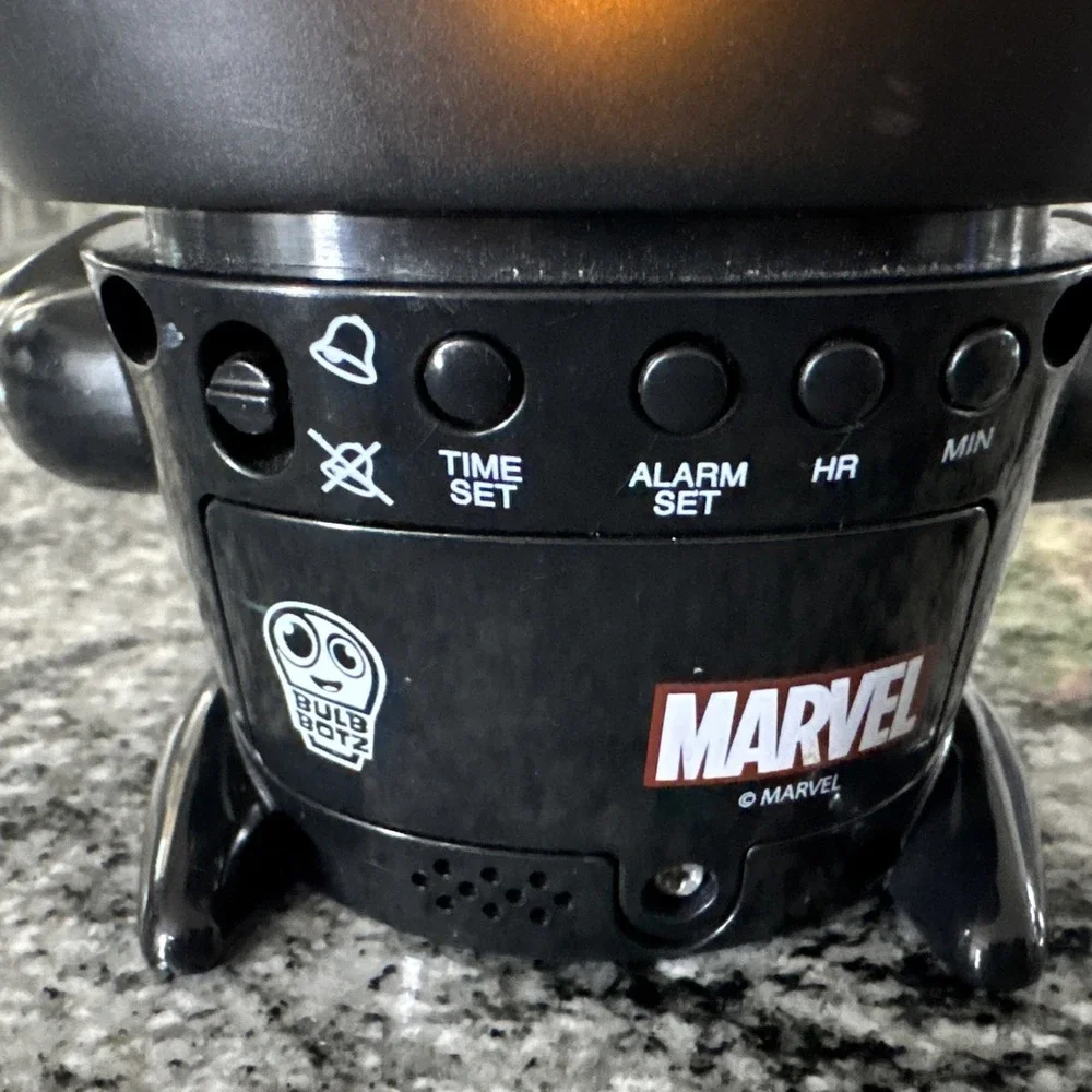 Bulb Botz Marvel Black Panther Talking Alarm‎ Clock w/ Night Light 5.5in